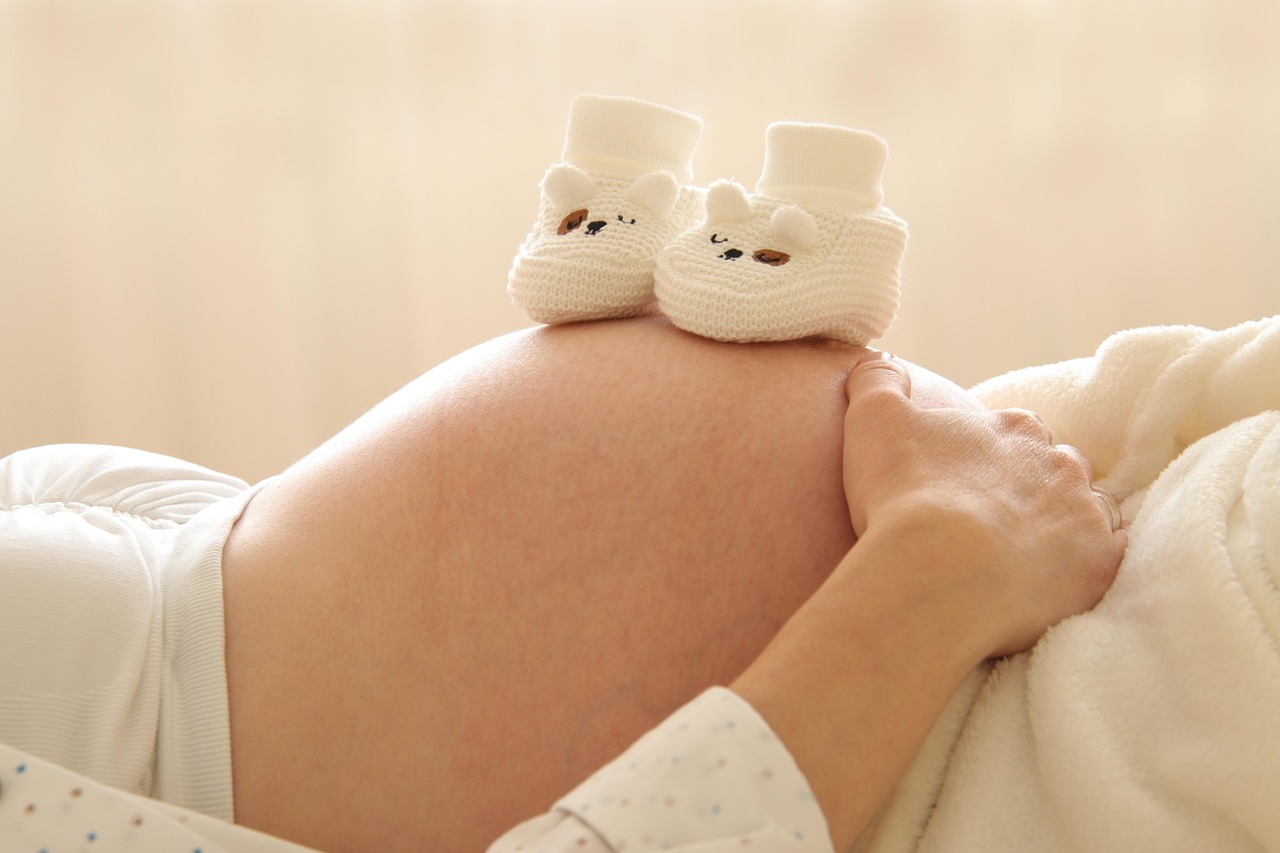 生理前のイライラと妊娠超初期の関係は何か？